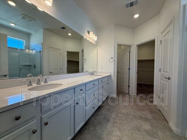 Building Photo - 1567 Halo Ave