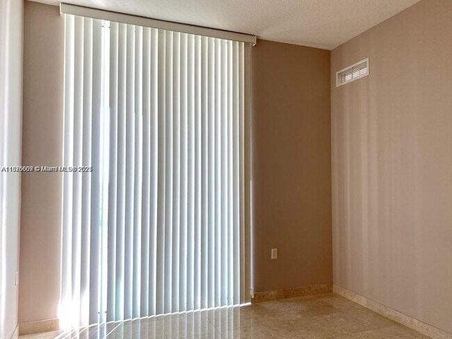 Building Photo - 150 Sunny Isles Blvd