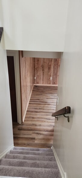 Building Photo - 226 Allison Ave