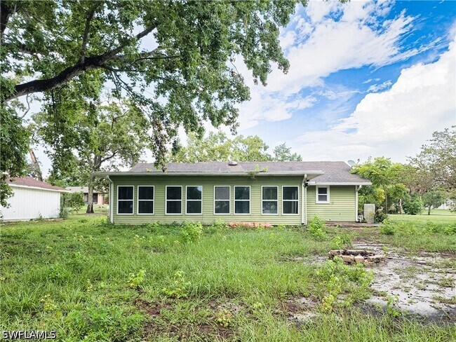 Building Photo - 7425 Galloway Rd