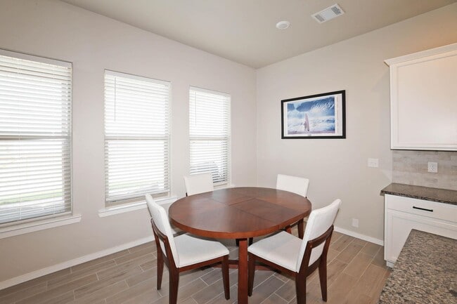 Building Photo - 7811 Bellamy Dr