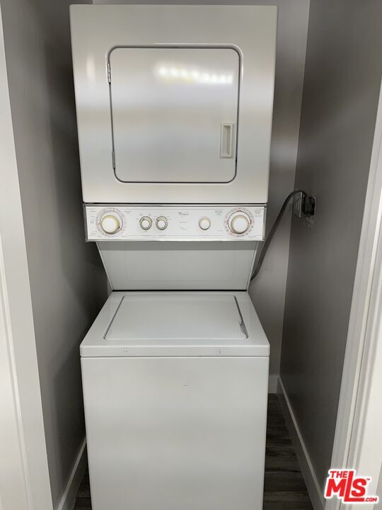 Building Photo - 5634 Mason Ave