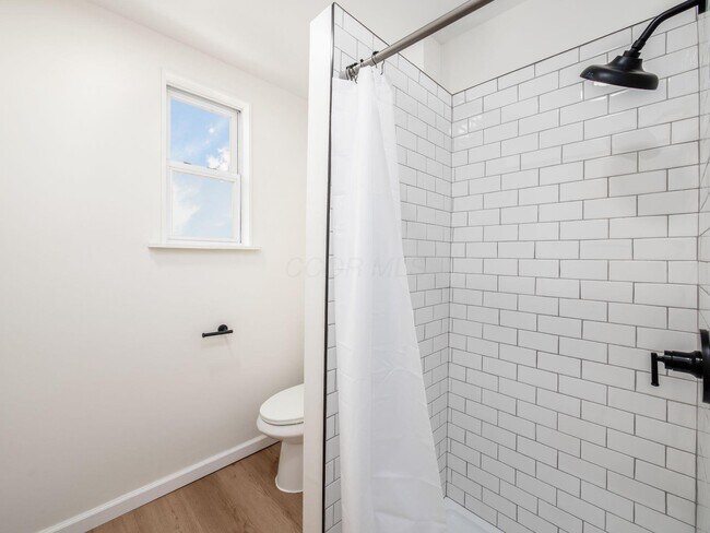 Building Photo - 49 S Liberty St