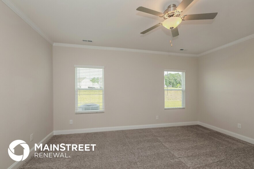 Building Photo - 2130 Moselle Dr