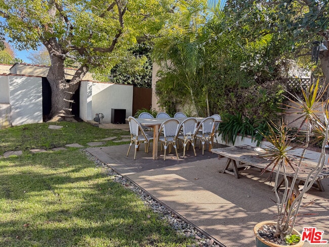 Building Photo - 316 S Wetherly Dr