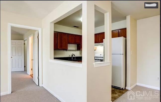 Building Photo - 1335 Waterford Dr