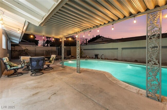 Building Photo - 105 Marigold Ln
