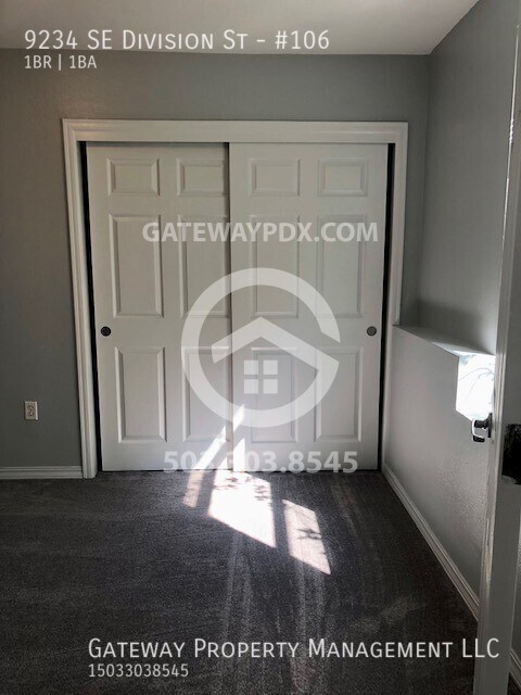 Building Photo - 9234 SE Division St