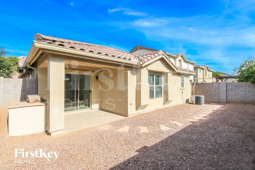 Building Photo - 3741 E Jasper Dr