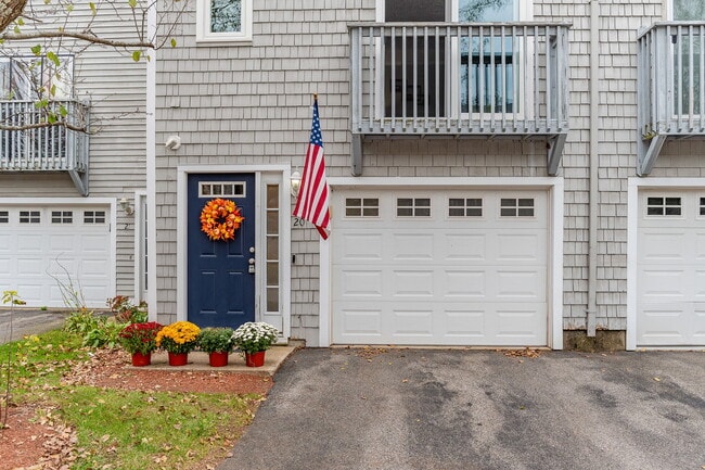 Building Photo - 20 Profile Cir