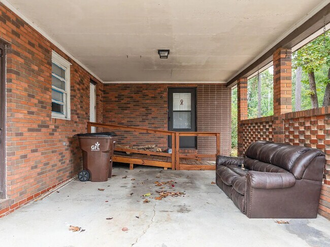 Building Photo - Earn Wealth While Leasing - Like a Homeowner - Lease to Own