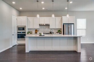 Building Photo - 3001 Renmuir Dr