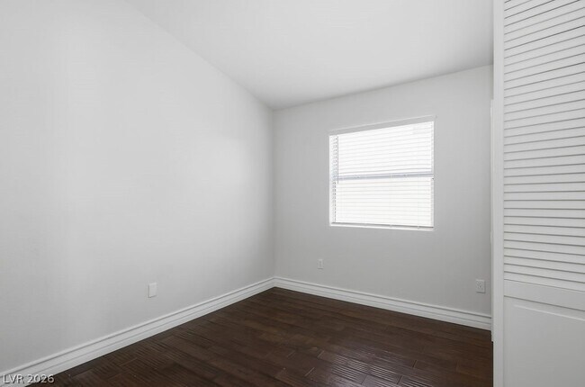 Building Photo - 7987 Lone Jogger