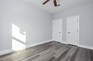 Building Photo - 8930 Easthaven Blvd