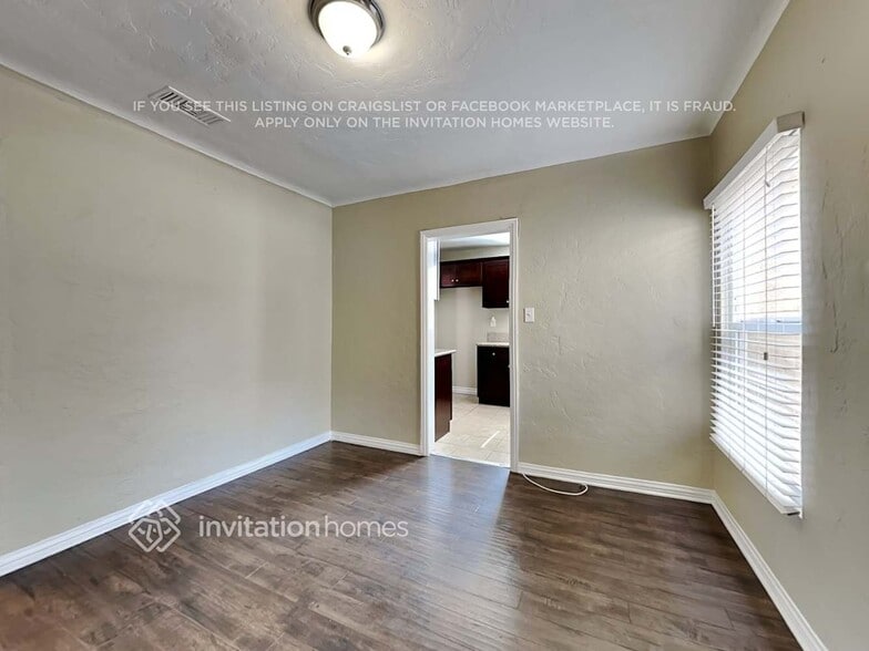 Building Photo - 3119 W 76th St