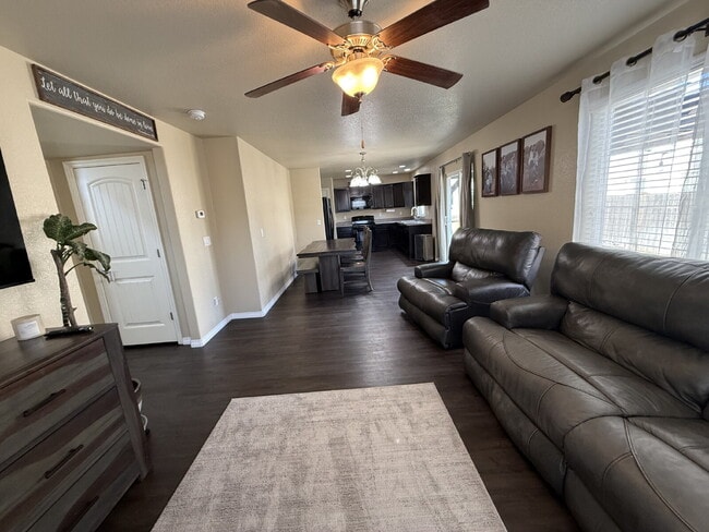 Building Photo - Beautiful Home Near Military Base in Lorson Ranch For Rent