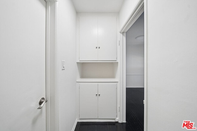 Building Photo - 1051 S Holt Ave