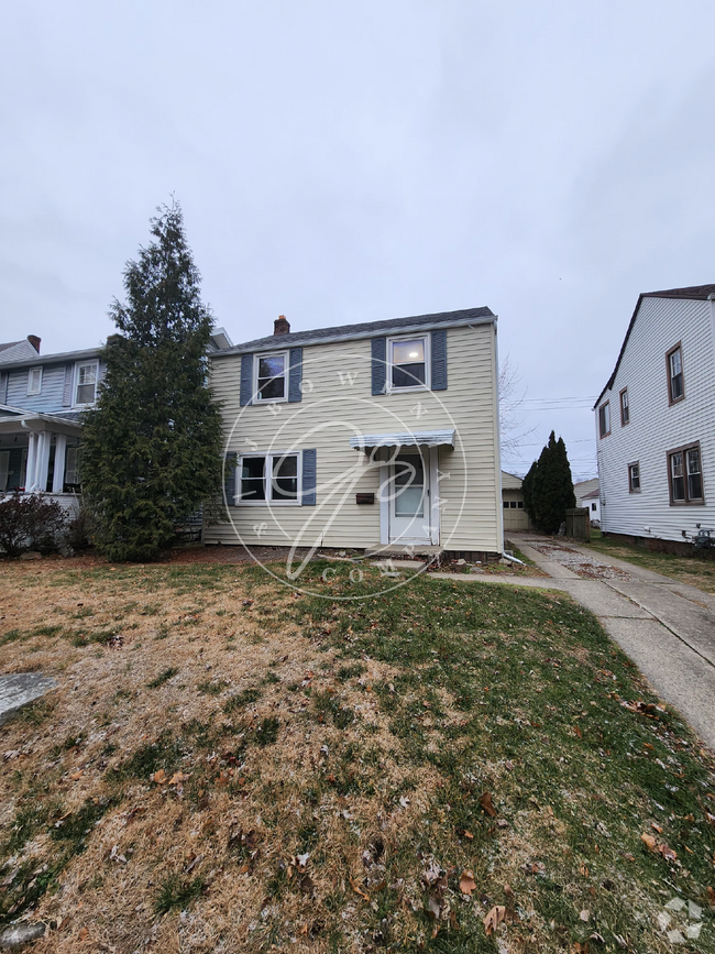 Building Photo - 3 bed 1 bath 2 story home in West Toledo-C...