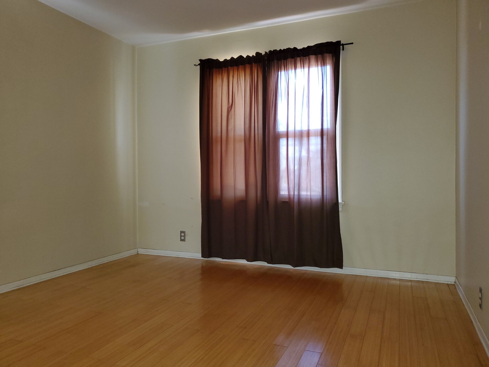 Front bedroom 1 - 10832 Westminster Ave