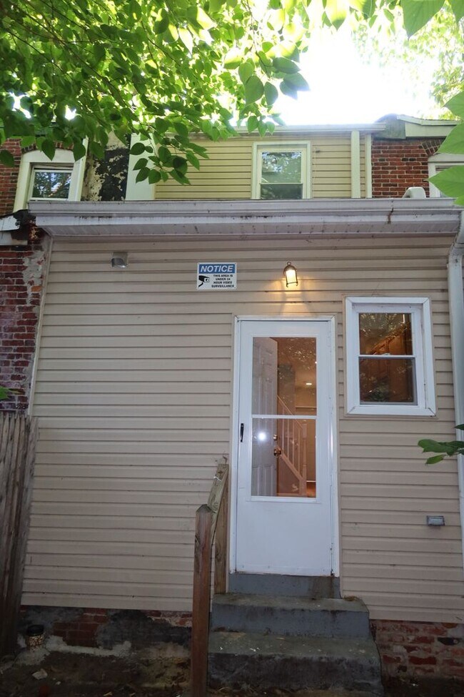 Building Photo - 2-Bedroom Home – Ready for You! ?
