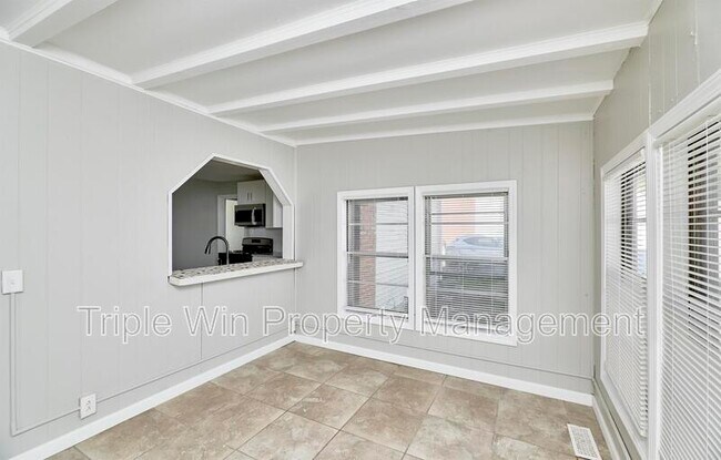 Building Photo - 10315 St Arthur Ln