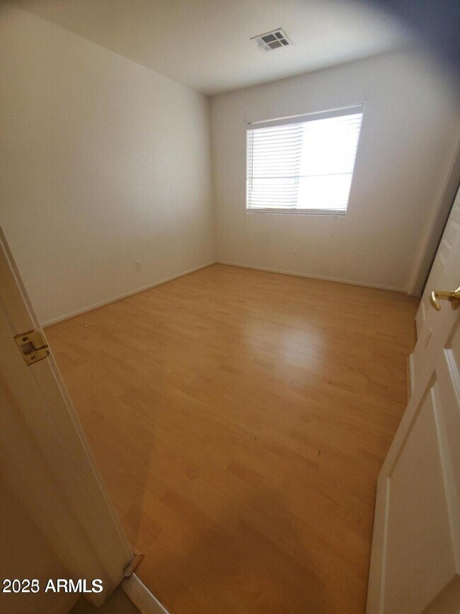 Building Photo - 1853 E Shannon St