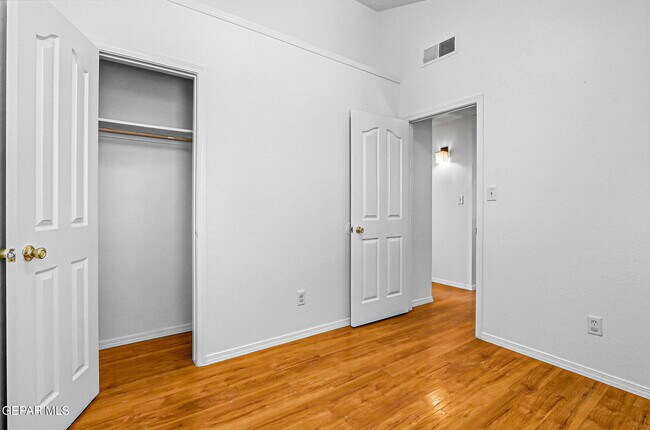 Building Photo - 3749 Leticia St