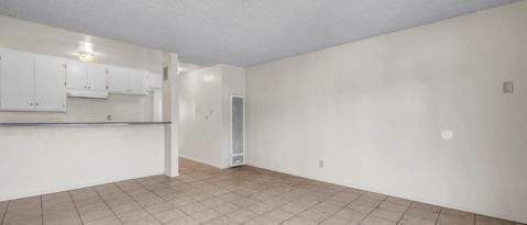 Building Photo - 4956 Romaine St