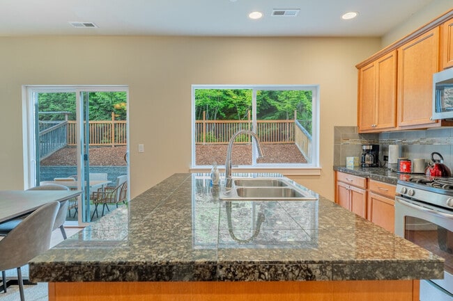 Building Photo - 16009 SE 164th Pl