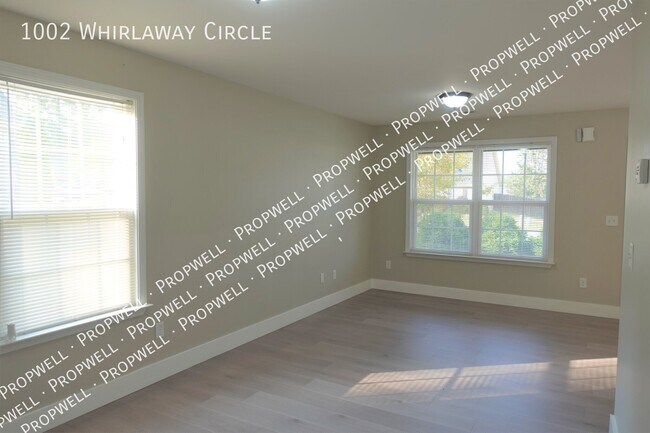 Building Photo - 1002 Whirlaway Cir