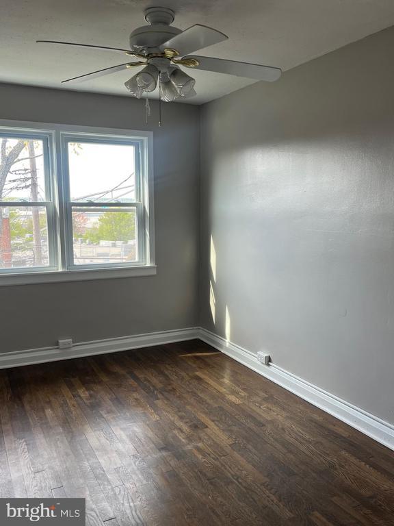 Building Photo - 7068 Eastbrook Ave