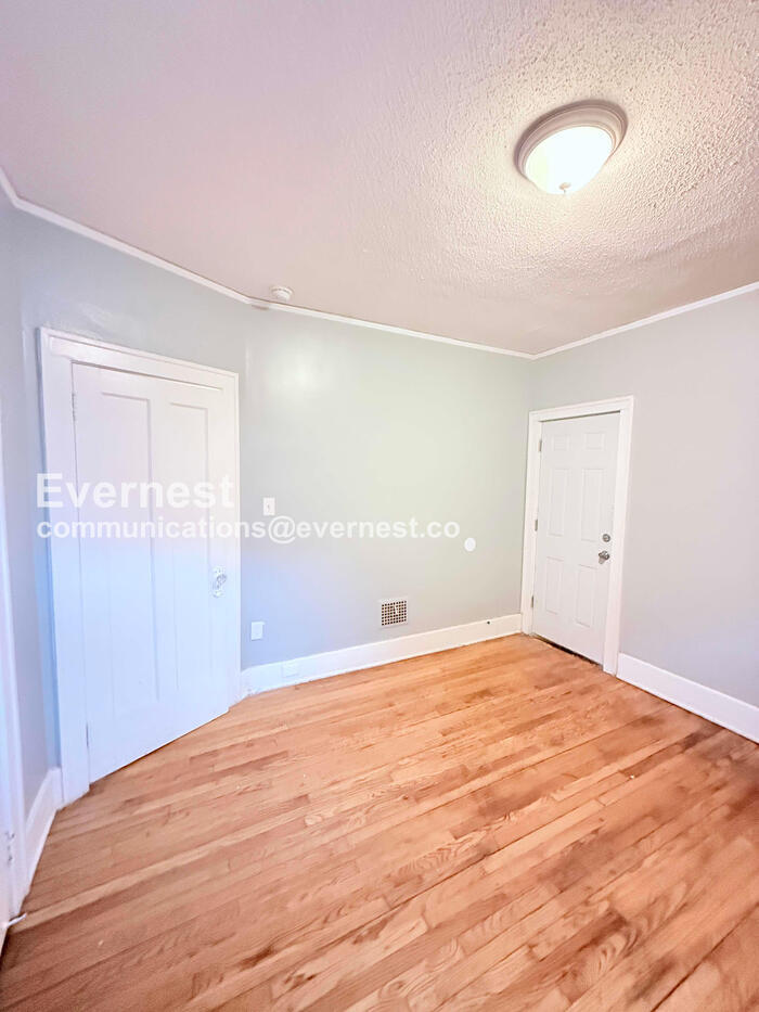 Building Photo - 12701 Northlawn St