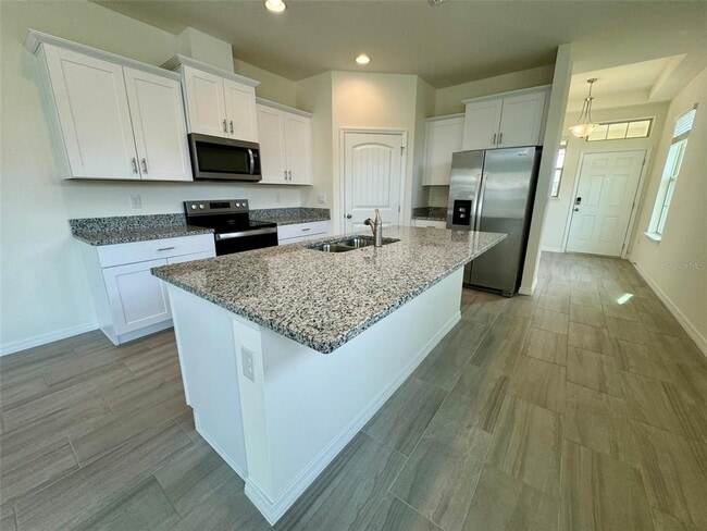 Building Photo - 16085 Scarpetta St