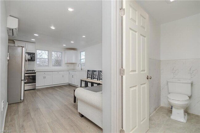 Building Photo - 138 D View Ave