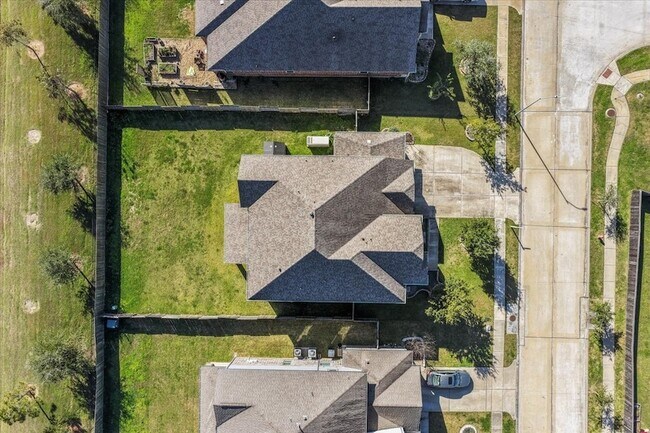 Building Photo - 13814 Russell Ct