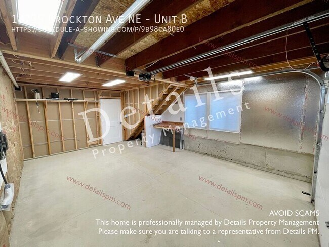 Building Photo - New Detached Studio w/Garage, Laundry  & E...