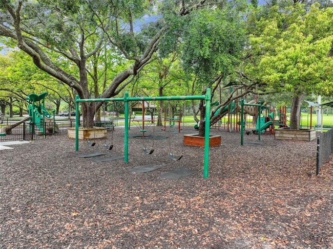 Building Photo - 17737 Esprit Dr