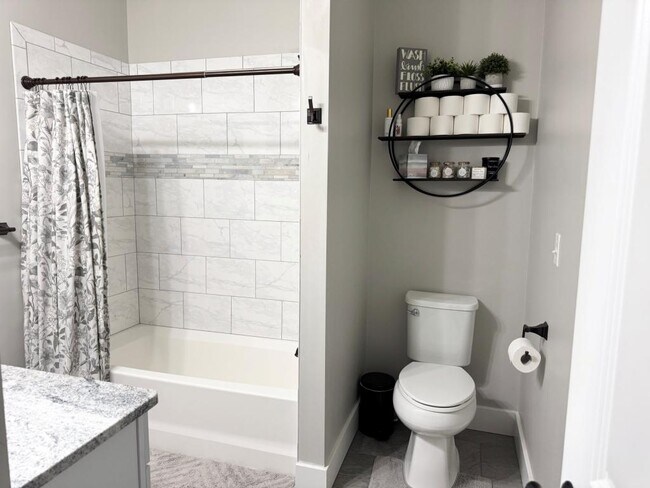 Building Photo - 1285 Sweet Grass Trail N