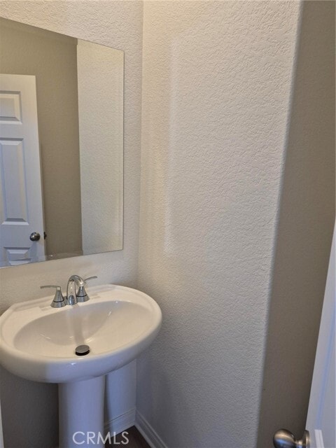 Building Photo - 4243 E Rincon St