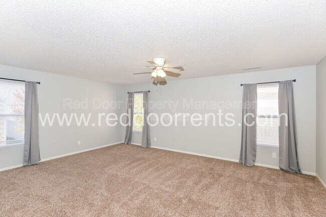 Building Photo - 15445 Border Dr