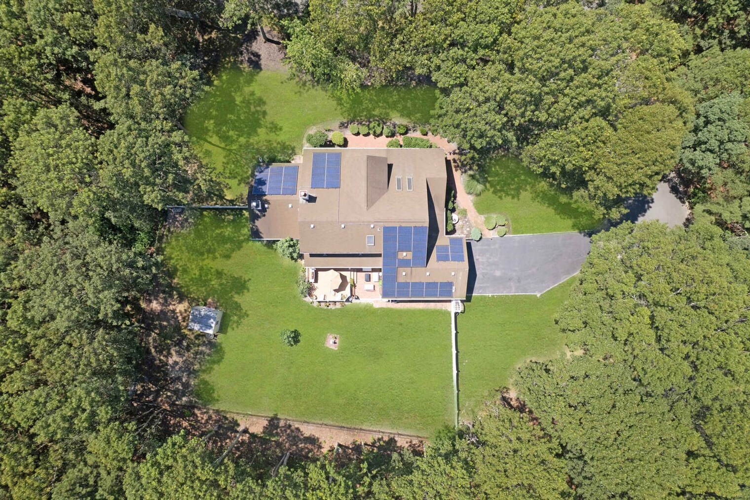 Building Photo - 1 Ginny Ct