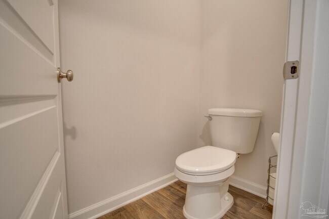 Building Photo - 7328 Lakeside Oak Ct