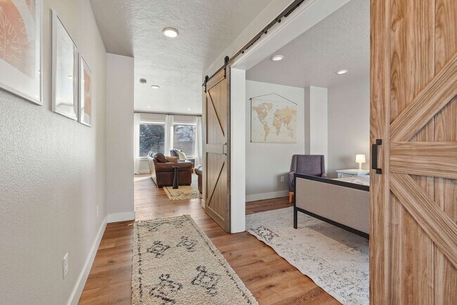Building Photo - 2549 W Tango Creek Dr
