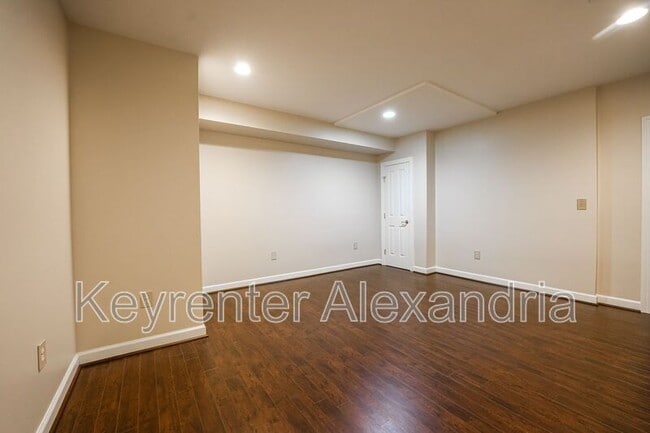 Building Photo - 13568 Heritage Farms Dr