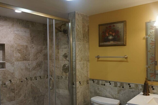 Building Photo - 720 Fairmont St NW