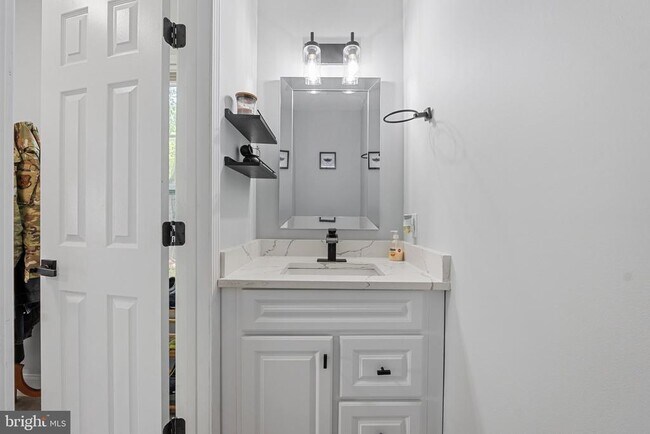 Building Photo - 6117 Blue Whale Ct