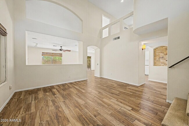 Building Photo - 2155 W Olla Ave