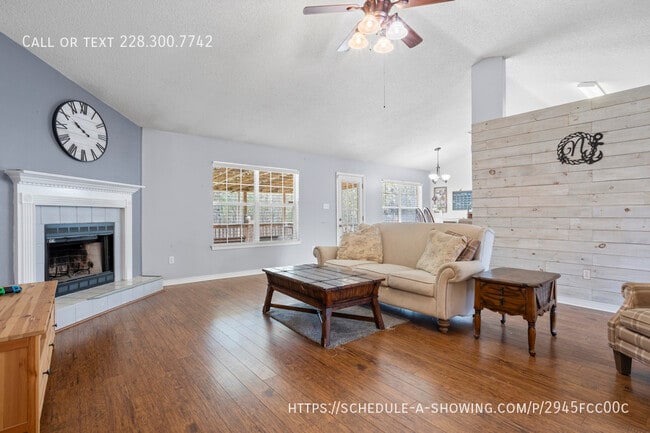 Building Photo - 15792 Texas Ave