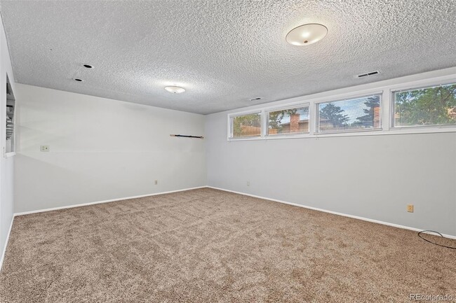 Building Photo - 3707 Lander Ln
