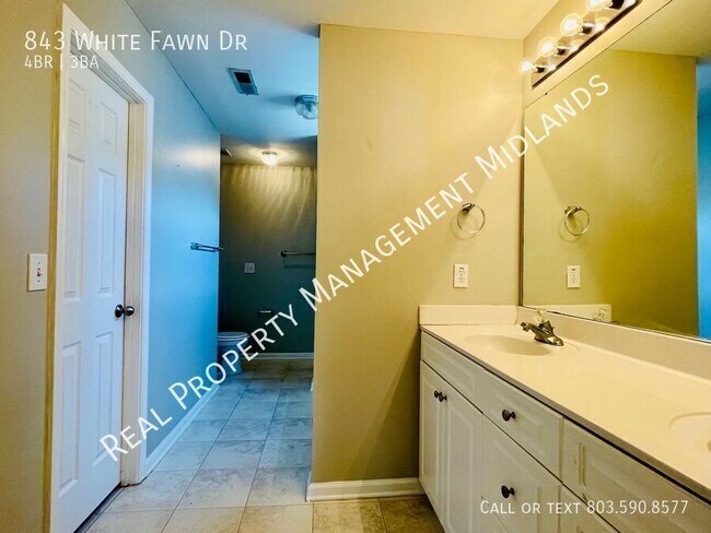 Building Photo - 843 White Fawn Dr